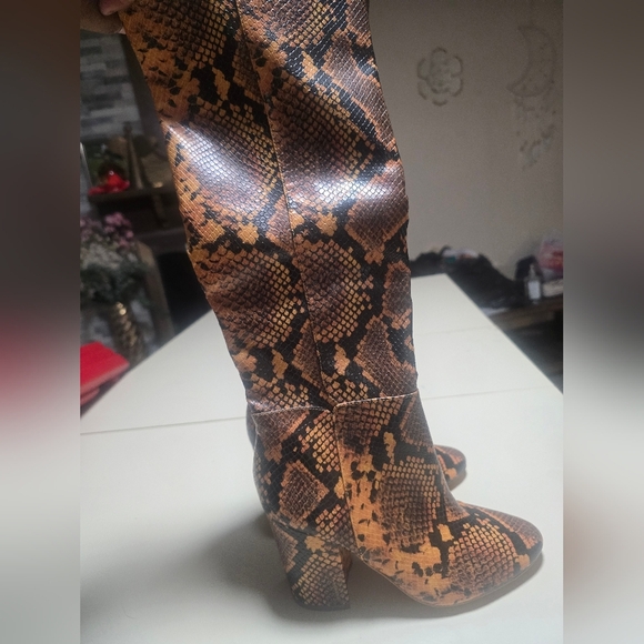 Steve Madden Tan Snake Print Heeled Boots - Picture 4 of 7